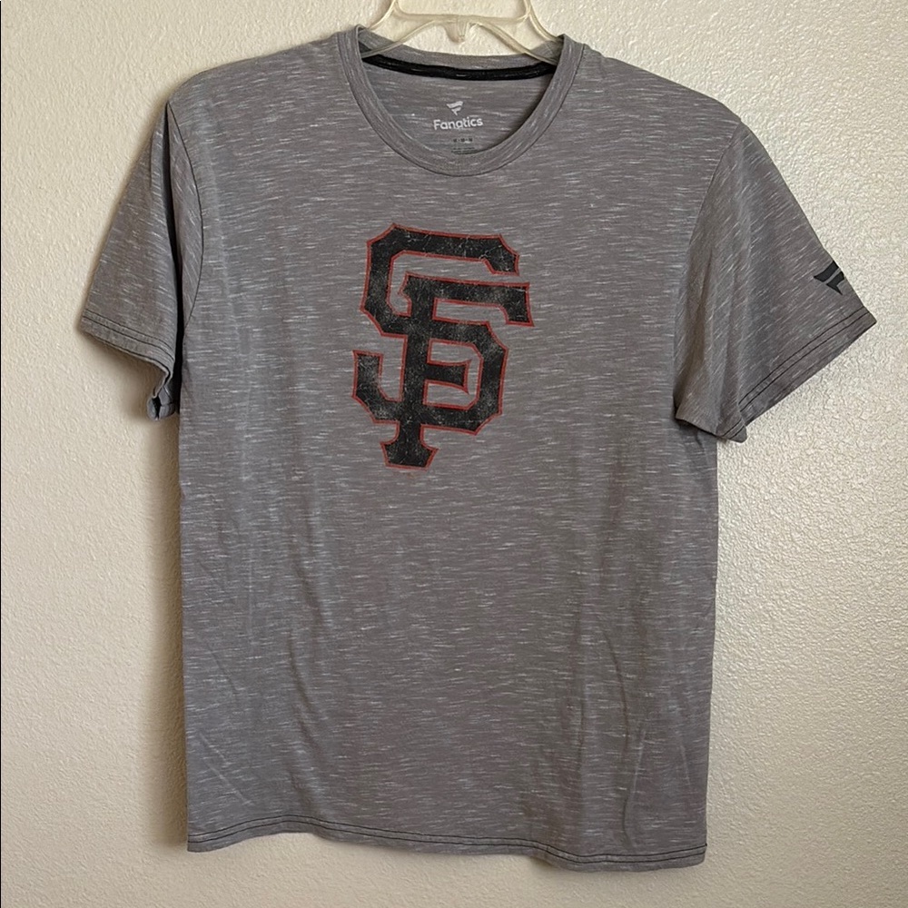 Fanatics Gray Short Sleeve Tee with San Francisco Giants Logo